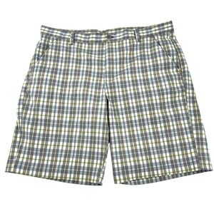 Izod Golf Shorts Men's 40 Gray Plaid Activewear Flat Front Stretch Preppy Chino